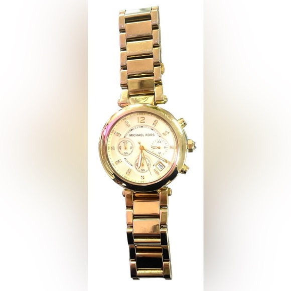 ✨Michael Kors stainless steel analog dial watch✨ - Picture 3 of 7